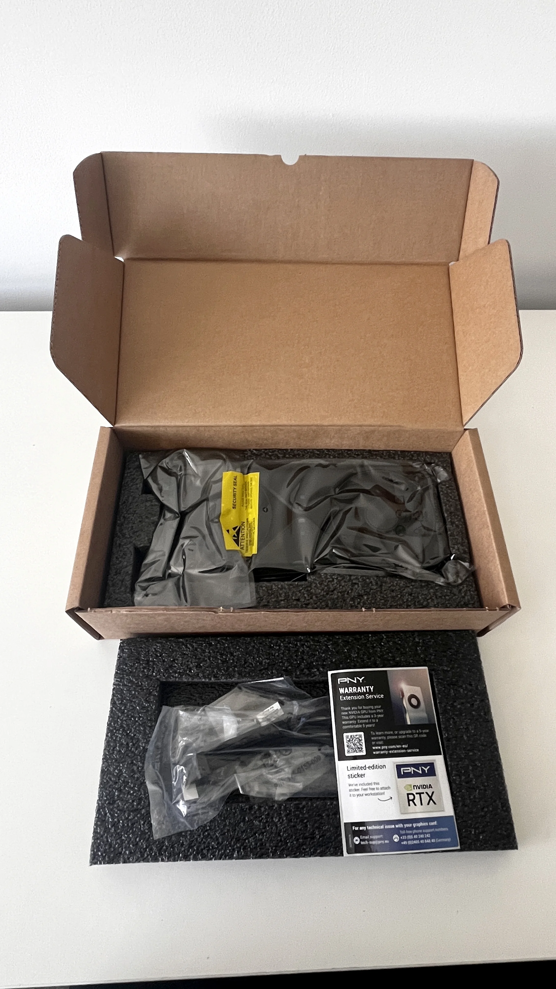 NVIDIA RTX PRO 6000 Blackwell 1